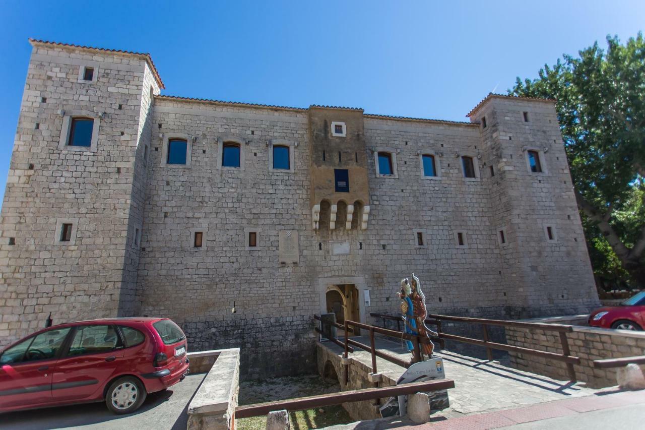 Apartment Marija 2 Near Split Kaštela Zewnętrze zdjęcie